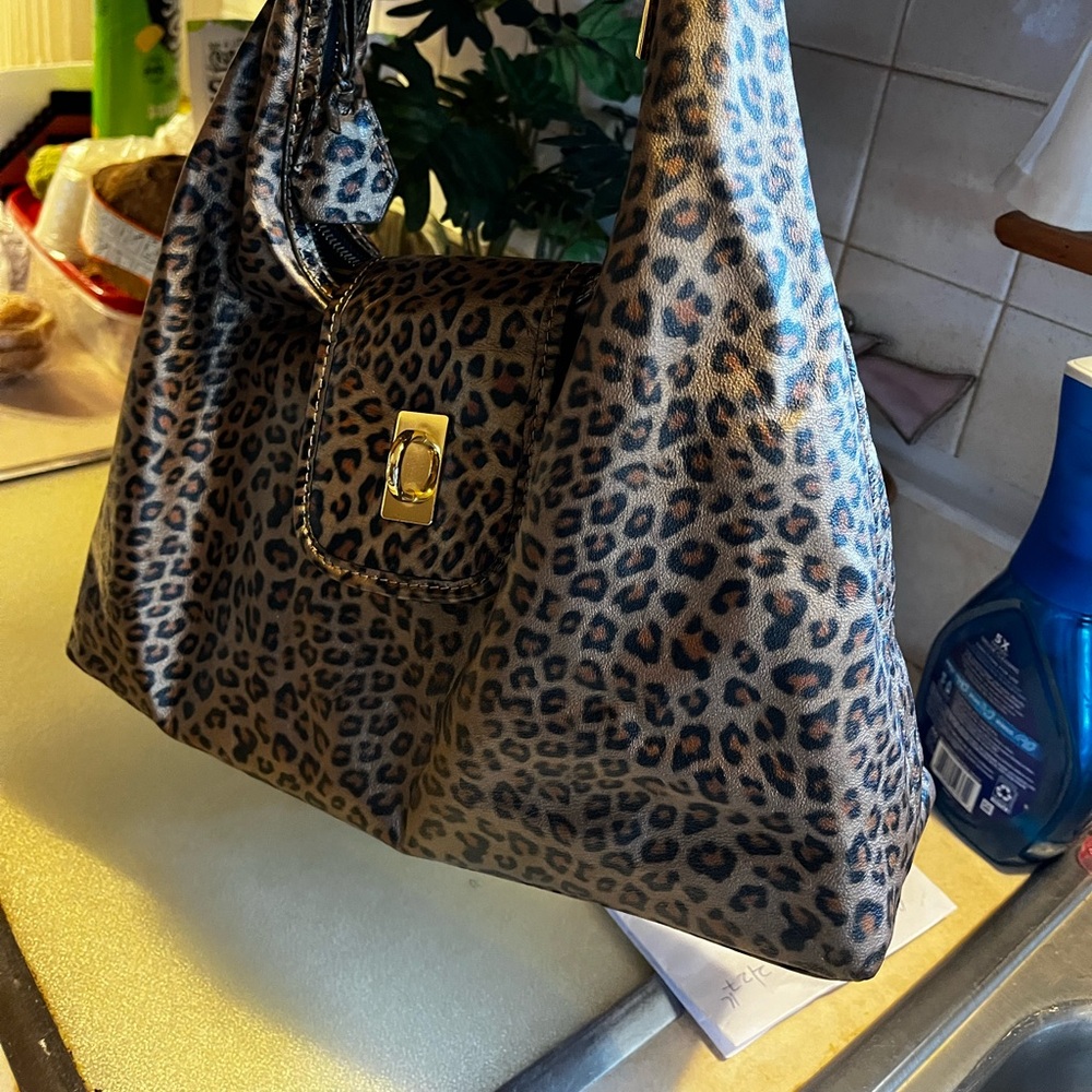 “The Find” Animal Print Leather Hobo Purse bag tote Gently Carried - MUST HAVE